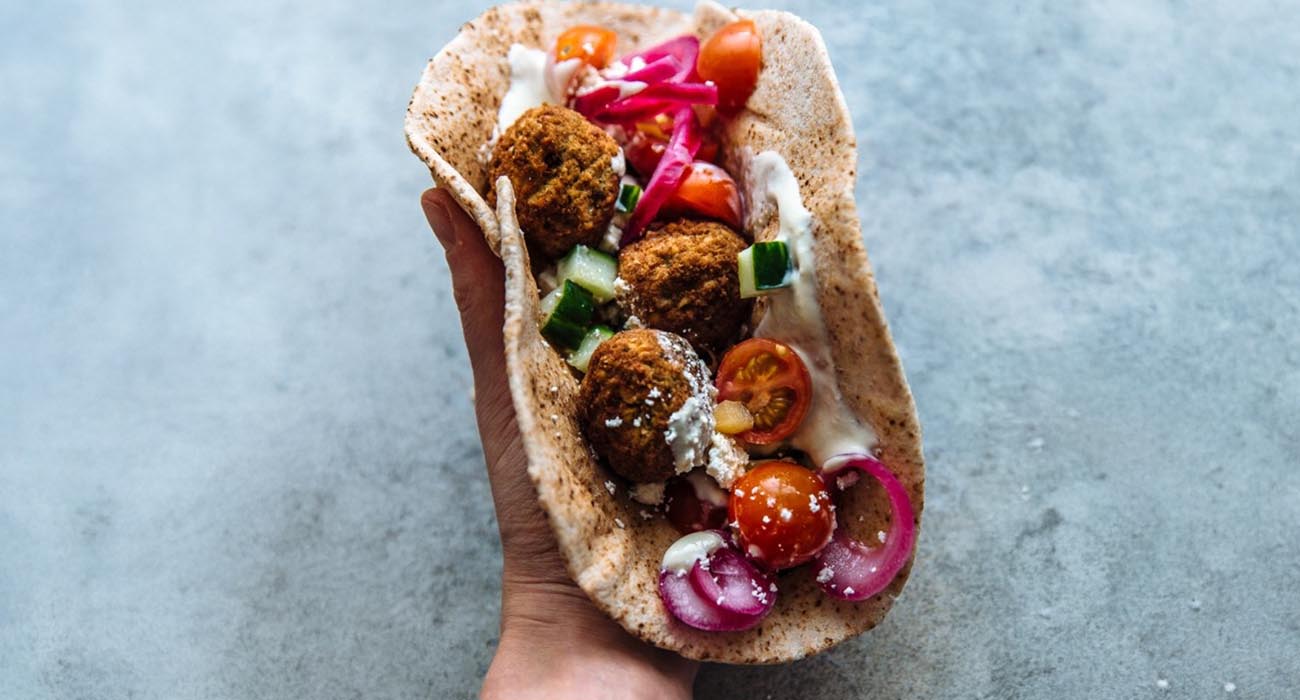 Wrap de falafel con verduras